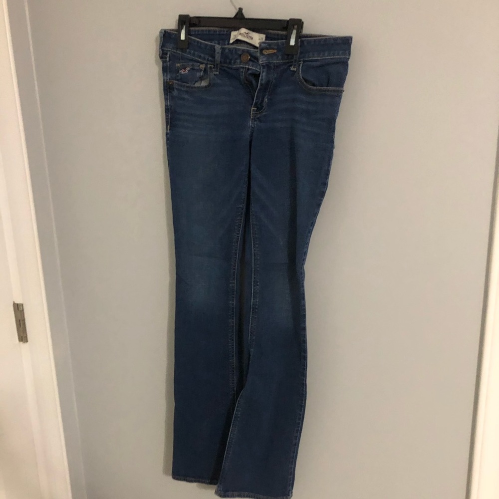 Hollister jeans; size 7R; 28x33; EUC